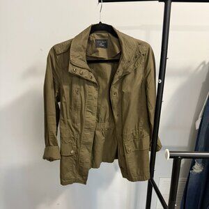 Love Tree jacket size small in hunter green.